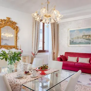 https://appartamento-perla.hotelinveneto.com