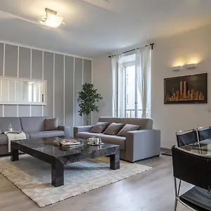 https://hintown-duomo-flat.italymilanhotels.net