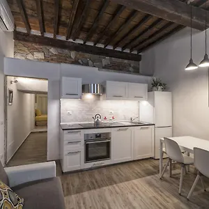 https://guelfa-house.it-tuscanyhotel.com
