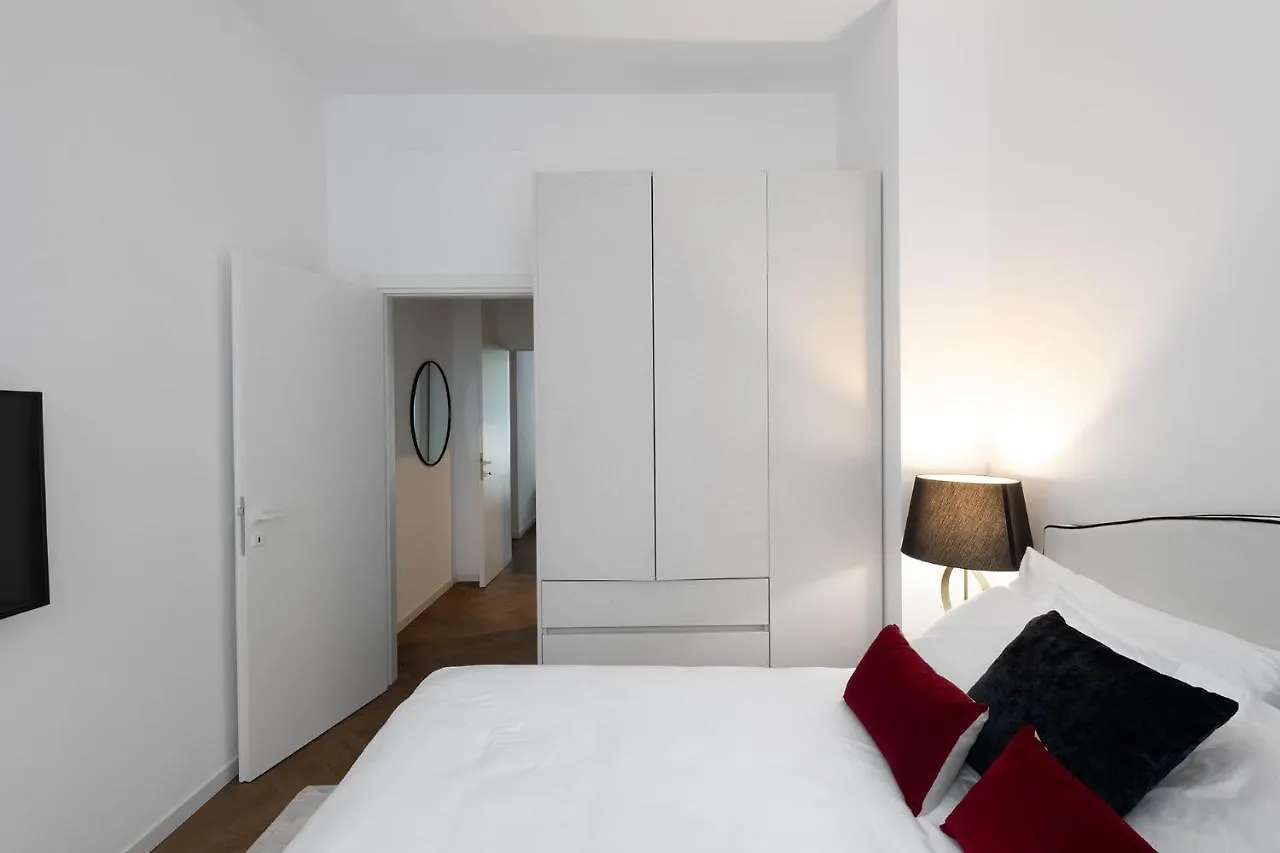 Aria Boutique Apartments Farneti Milan