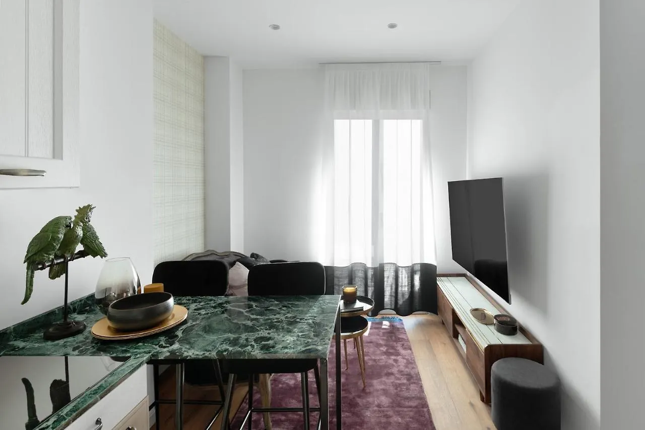 Aria Boutique Apartments Farneti Milano 0*,  İtalya